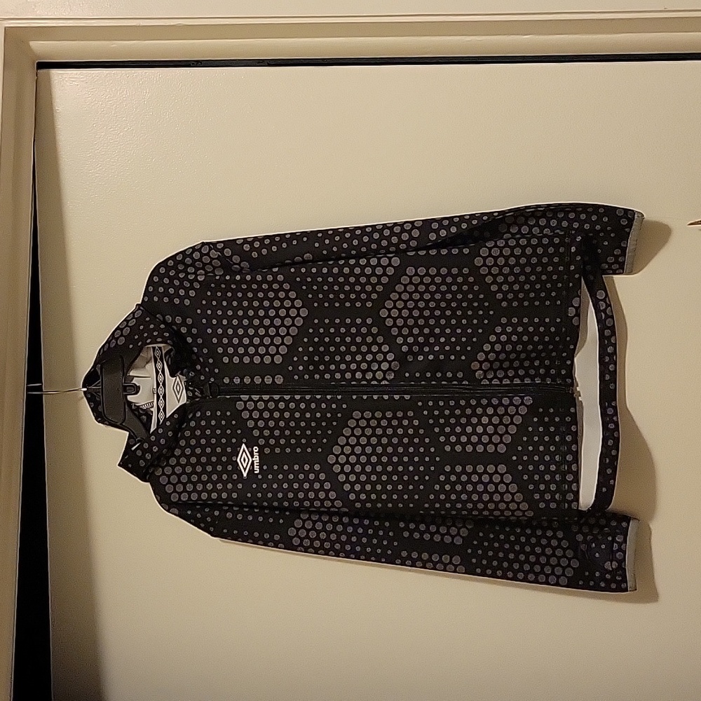 NWT: umbro Girls Zipper Hoodie